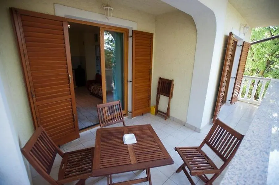 2-Bedroom Apartment With Terrace In Povile 3542-2