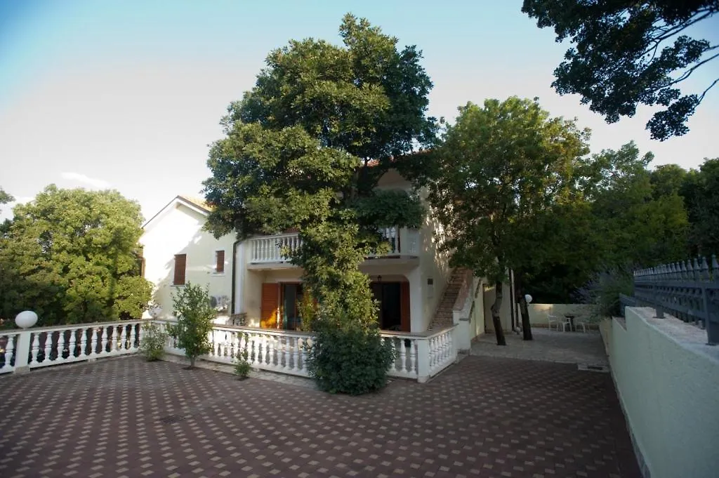 2-Bedroom Apartment With Terrace In Povile 3542-2