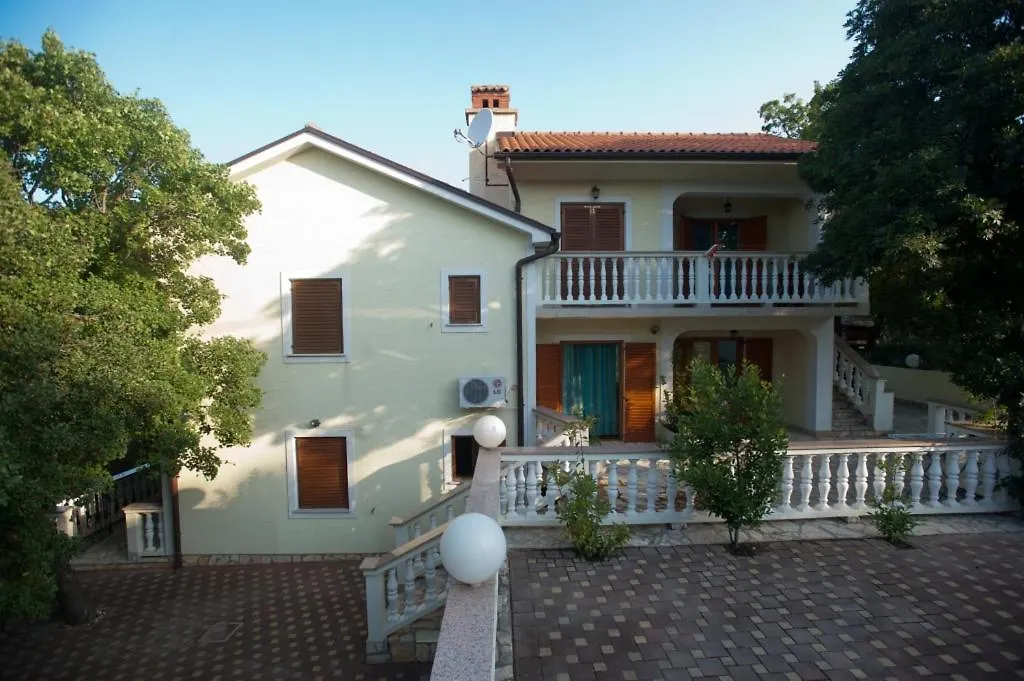 2-Bedroom Apartment With Terrace In Povile 3542-2