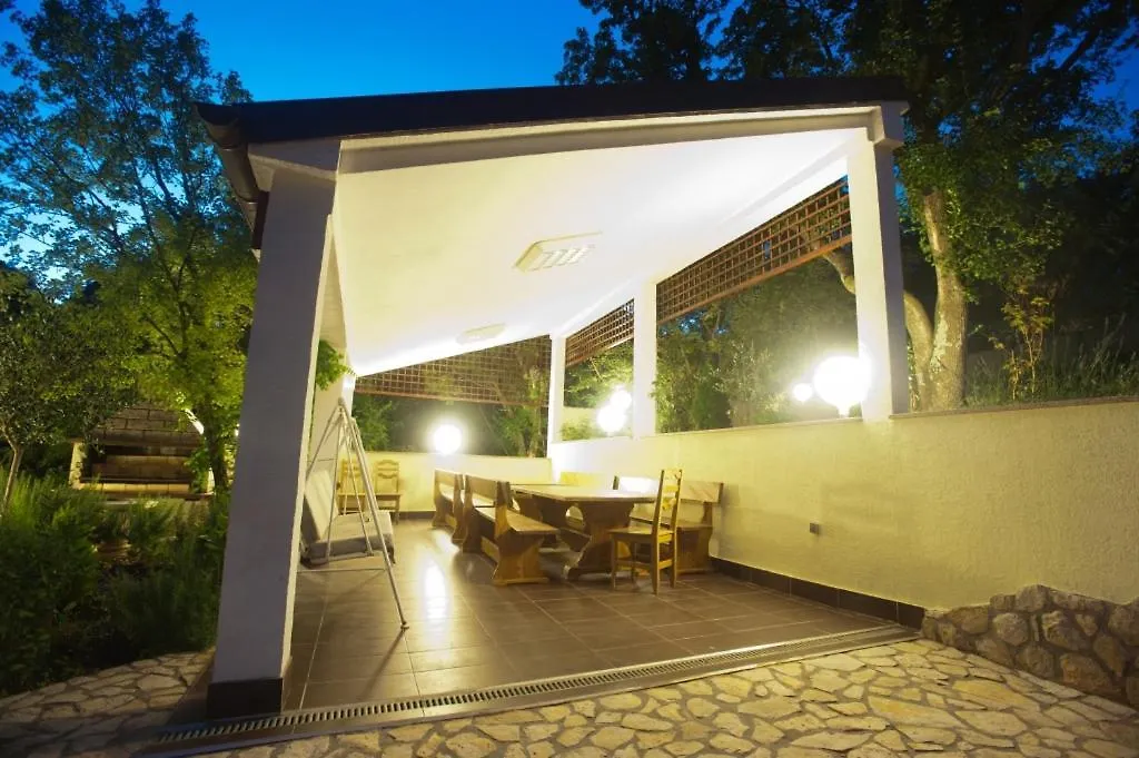 2-Bedroom Apartment With Terrace In Povile 3542-2